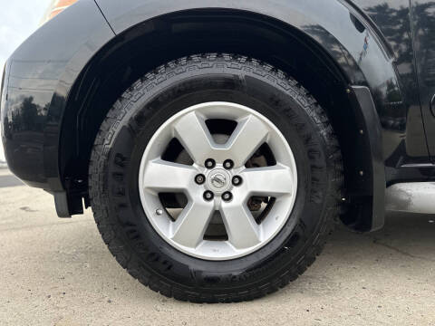 2008 Nissan Pathfinder SE