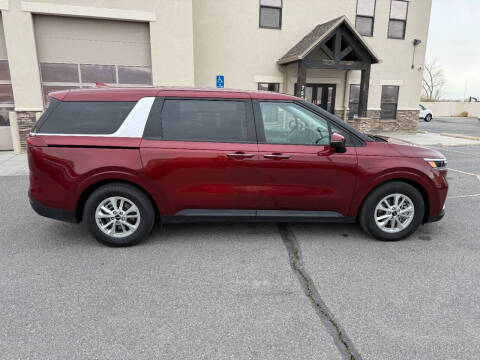 2024 Kia Carnival LX