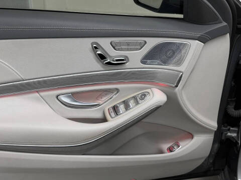 2015 Mercedes-Benz S-Class S 550