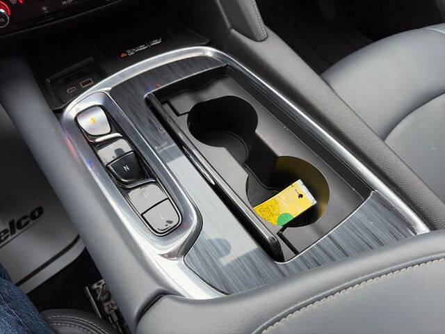 2022 Buick Enclave Essence