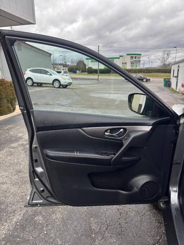 2015 Nissan Rogue SV