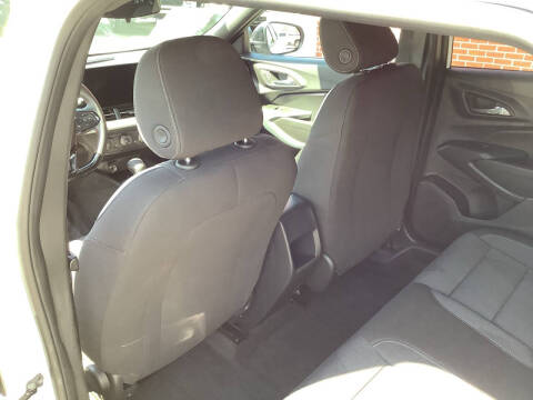 2025 Chevrolet Trax RS