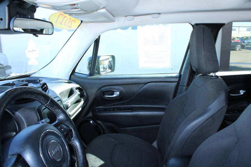 2017 Jeep Renegade Altitude