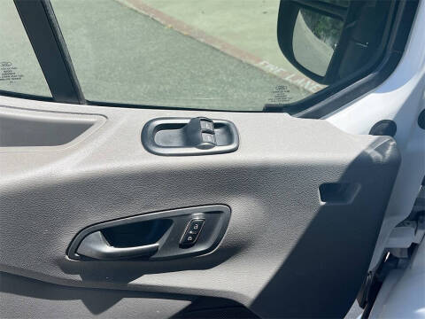 2024 Ford Transit 250