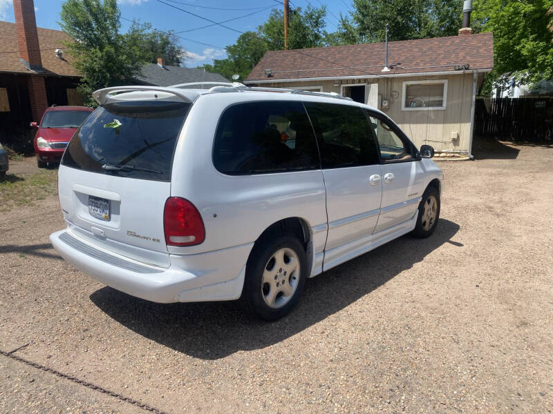 2000 Dodge Grand Caravan ES