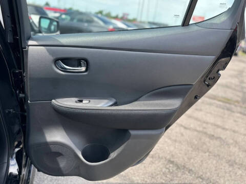 2023 Nissan LEAF S