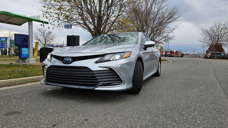 2021 Toyota Camry Hybrid LE