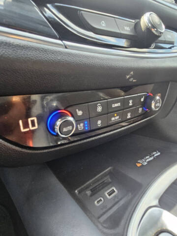 2022 Buick Enclave Premium