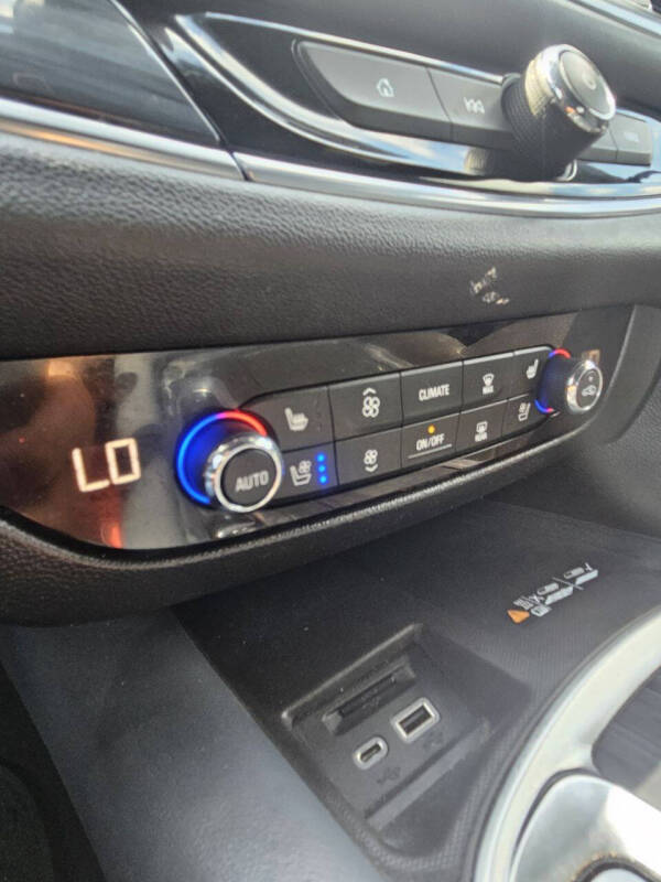 2022 Buick Enclave Premium
