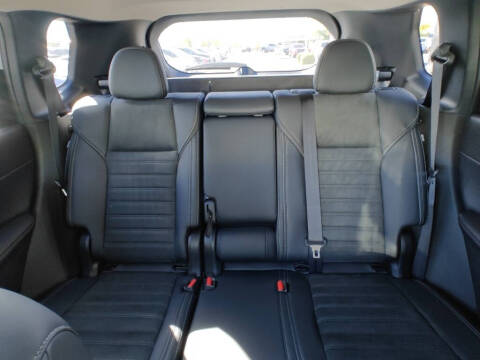 2025 Mitsubishi Outlander PHEV SE