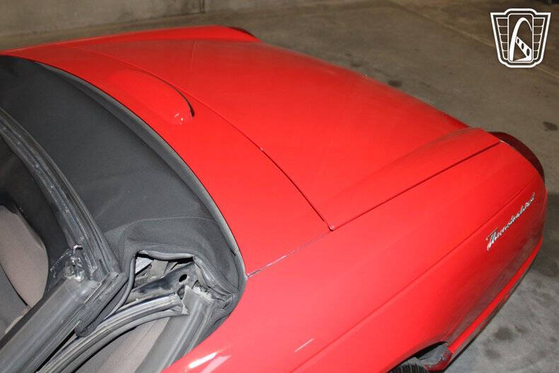 2002 Ford Thunderbird Deluxe