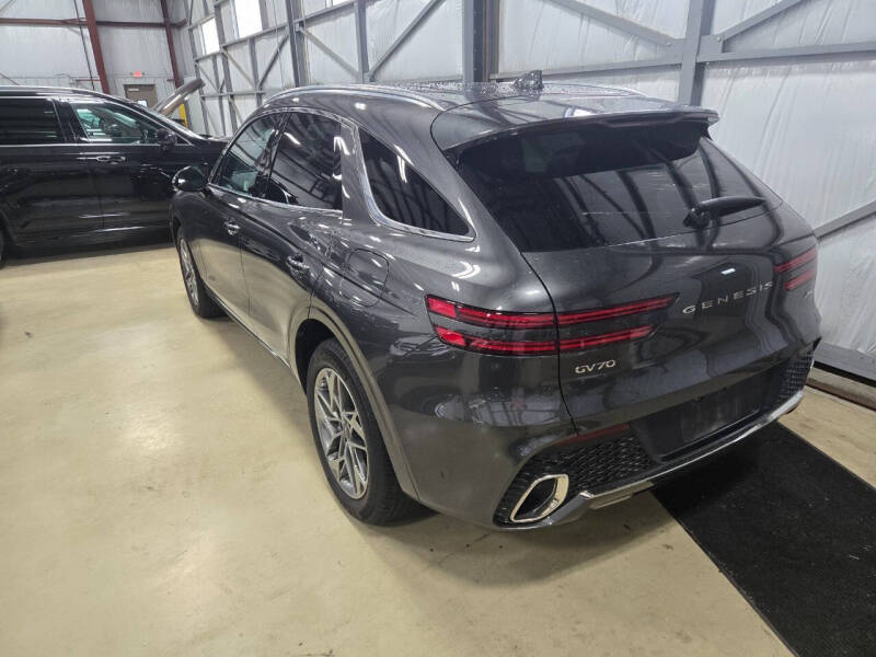 2024 Genesis GV70 2.5T Standard