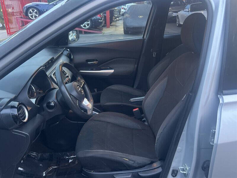 2020 Nissan Kicks SV