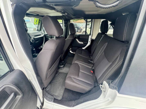 2013 Jeep Wrangler Unlimited Sahara