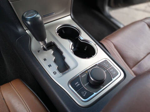 2011 Jeep Grand Cherokee Overland Summit