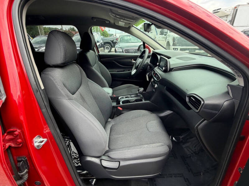2019 Hyundai Santa Fe SE 2.4L
