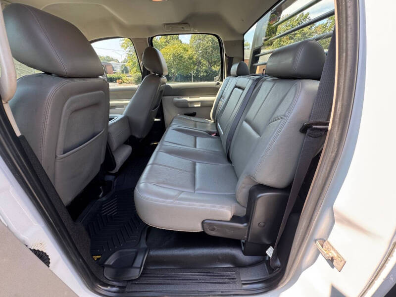 2011 Chevrolet Silverado 3500HD CC Work Truck