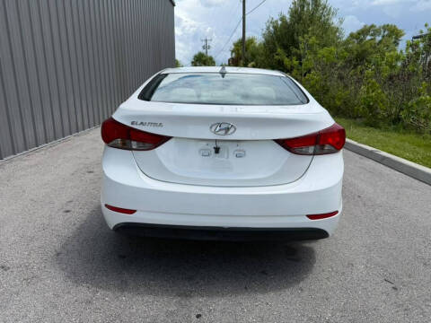 2014 Hyundai Elantra SE