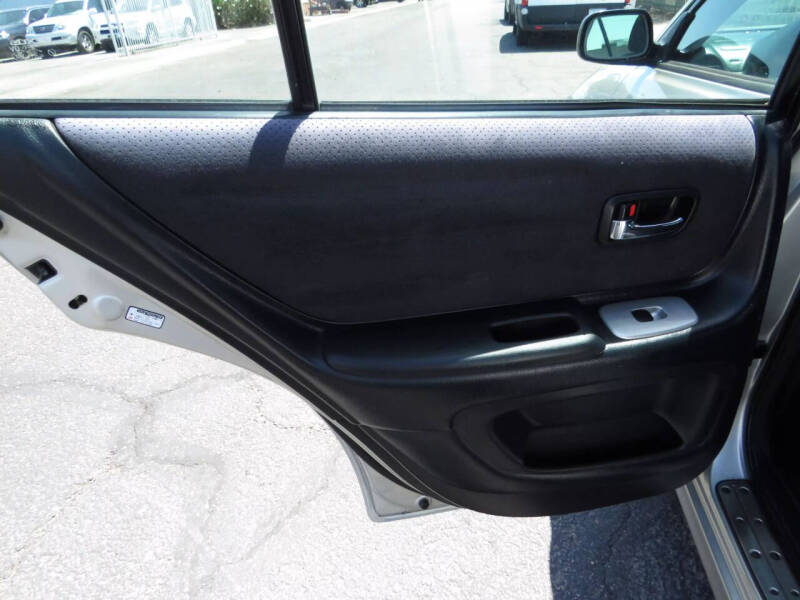 2004 Lexus IS 300 SportCross