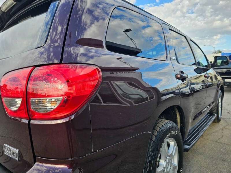 2015 Toyota Sequoia SR5