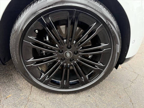 2023 Land Rover Range Rover P530 SE LWB