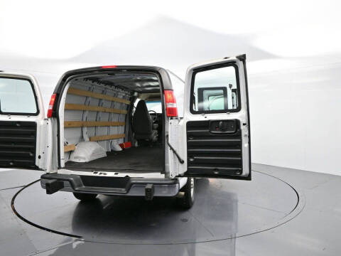 2022 Chevrolet Express 2500