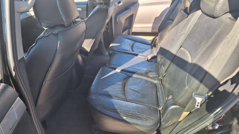 2009 Kia Borrego EX V8