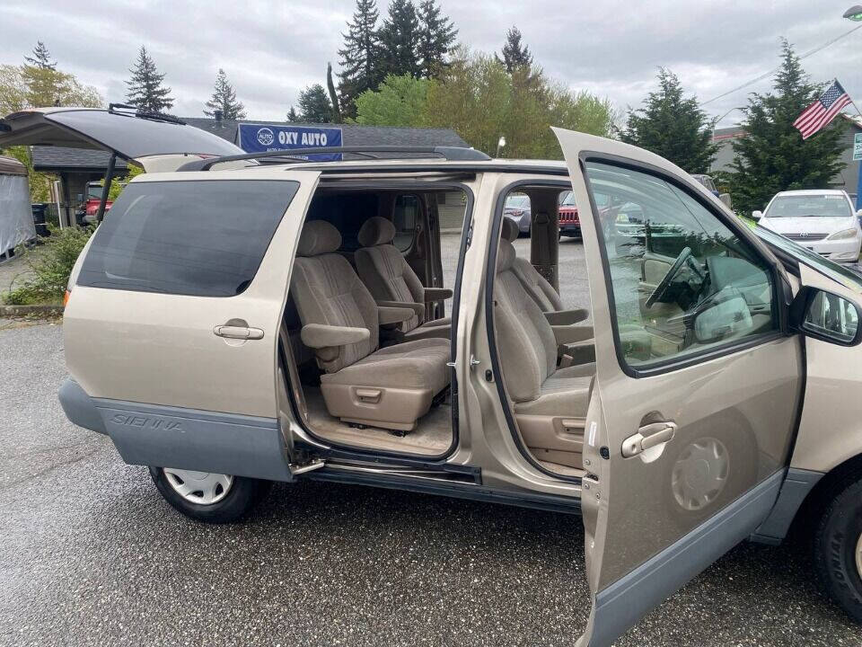 2000 Toyota Sienna for sale at OXY AUTO in Marysville, WA