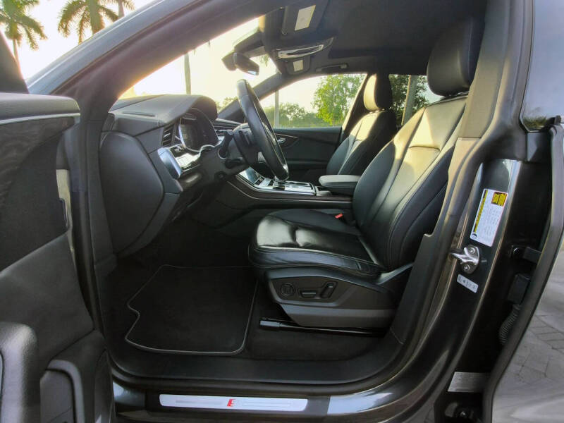 2019 Audi Q8 quattro Prestige 55 TFSI