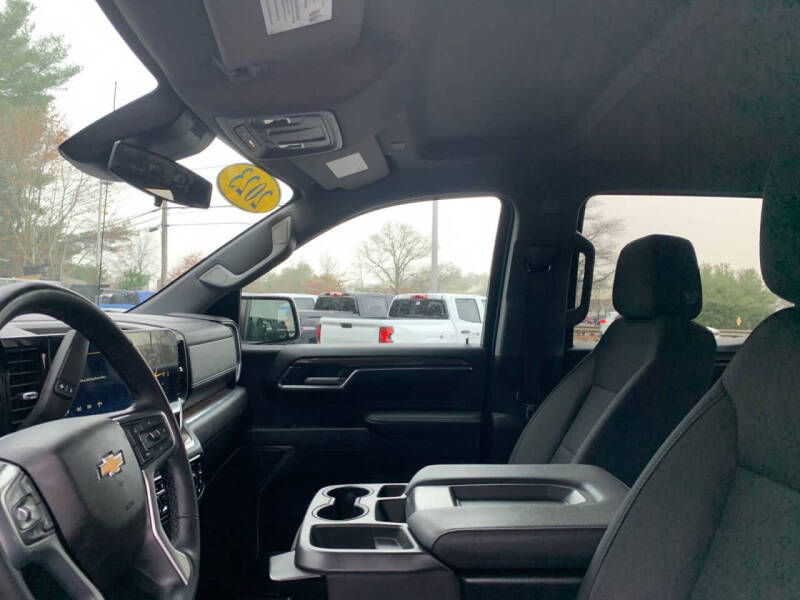 2023 Chevrolet Silverado 1500 LT