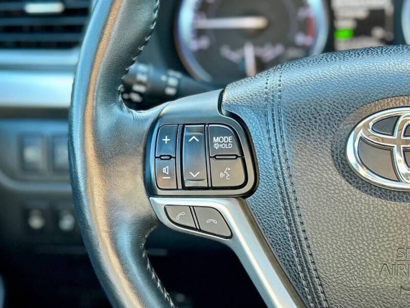 2018 Toyota Highlander Limited Platinum