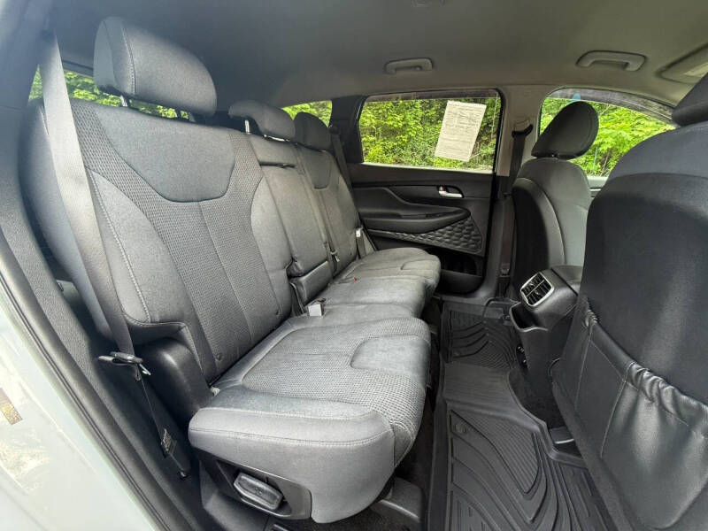 2020 Hyundai Santa Fe SE