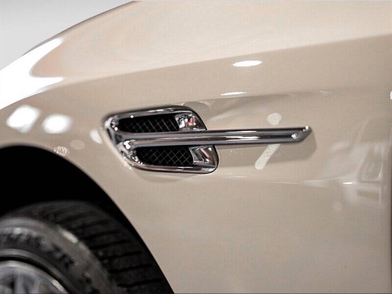 2016 Bentley Continental 17