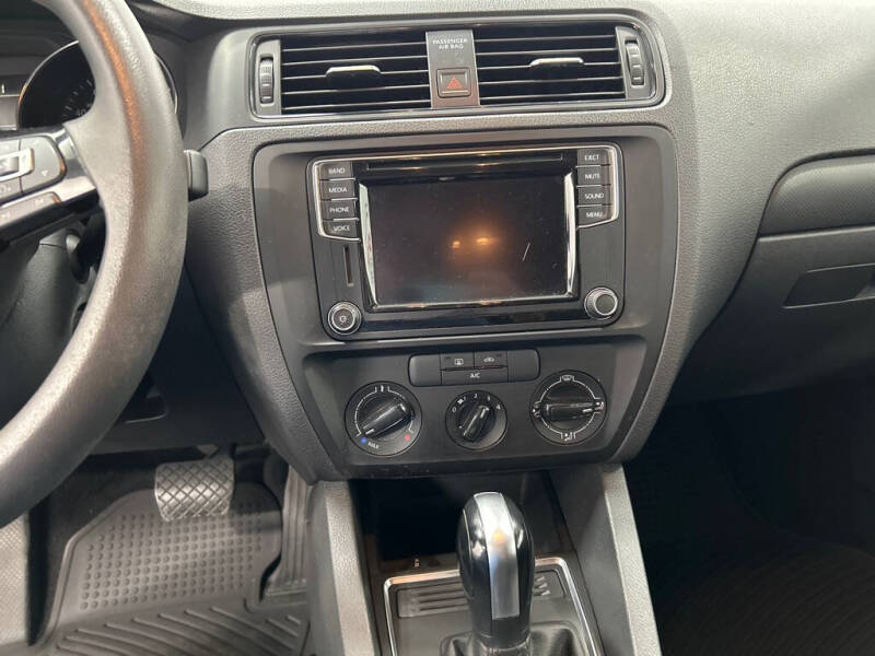 2016 Volkswagen Jetta