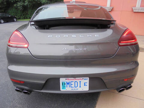 2015 Porsche Panamera 4