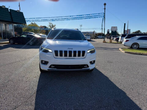 2019 Jeep Cherokee Overland