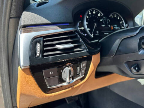 2017 BMW 5 Series 530i