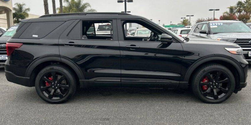 2022 Ford Explorer ST