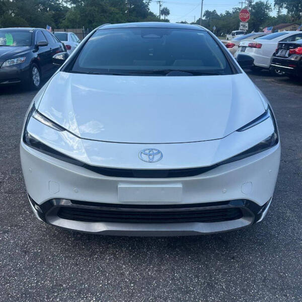 2023 Toyota Prius XLE