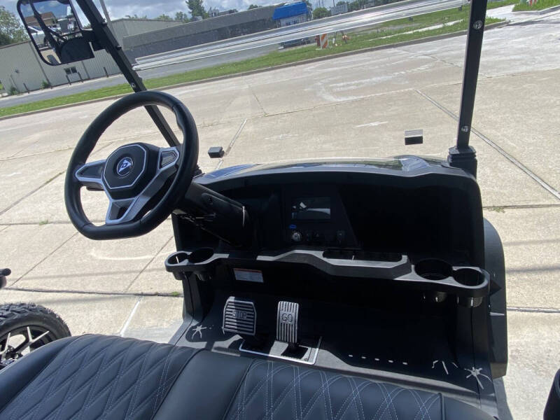 2025 Denago EV Nomad XL