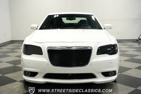 2012 Chrysler 300 SRT8