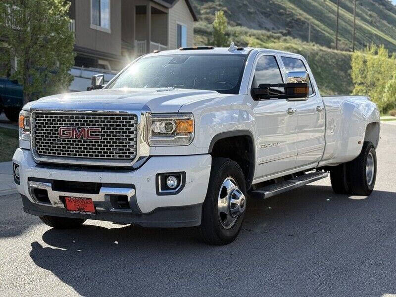 2015 GMC Sierra 3500HD Denali
