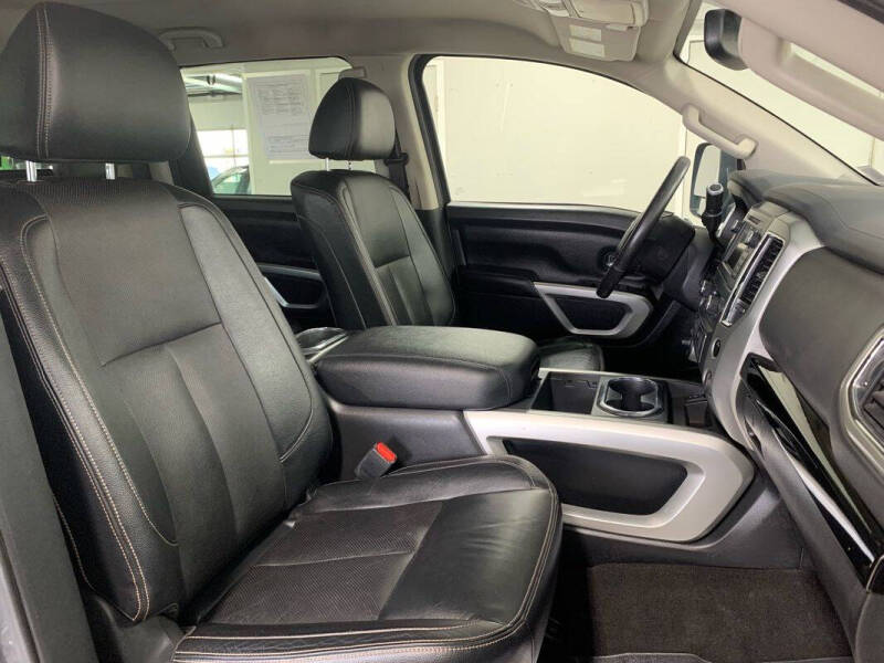 2019 Nissan Titan SV