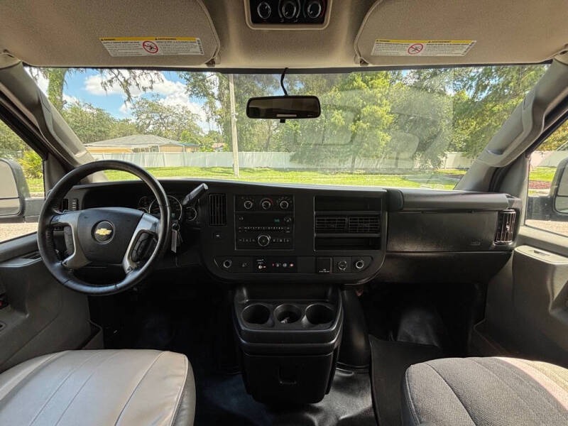 2017 Chevrolet Express LT 3500