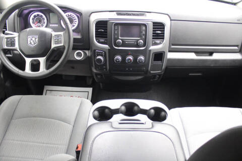 2024 RAM 1500 Classic SLT