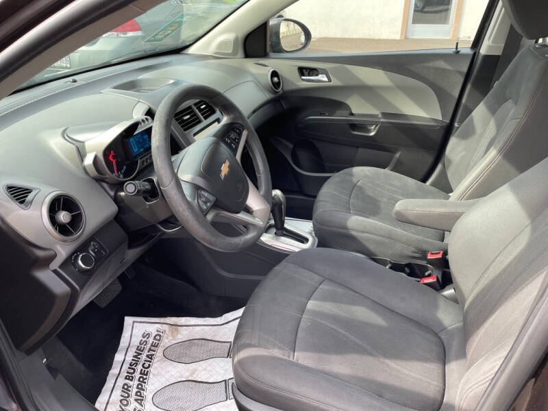 2016 Chevrolet Sonic LT Auto