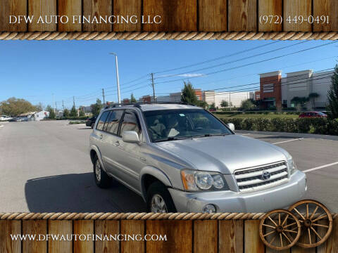 2002 Toyota Highlander for sale at DFW AUTO FINANCING LLC in Dallas TX