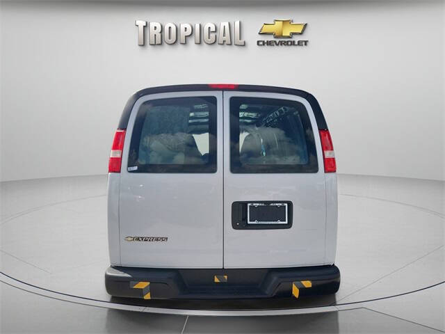 2021 Chevrolet Express 2500