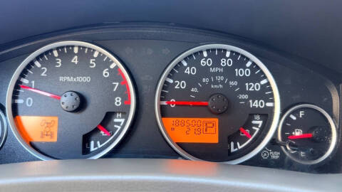 2008 Nissan Pathfinder LE