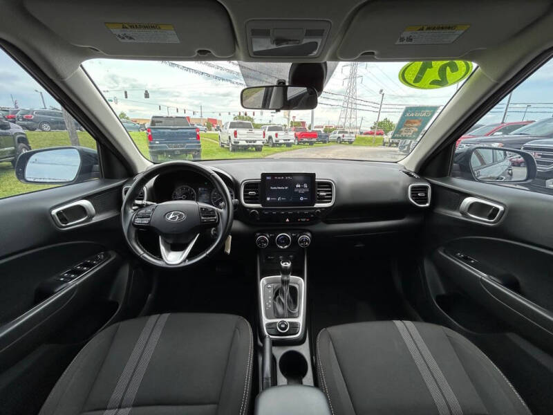 2021 Hyundai Venue SEL